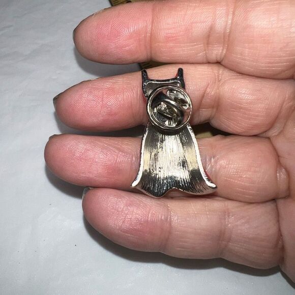 Heart Disease Awareness Red Dress Pin - Picture 6 of 7